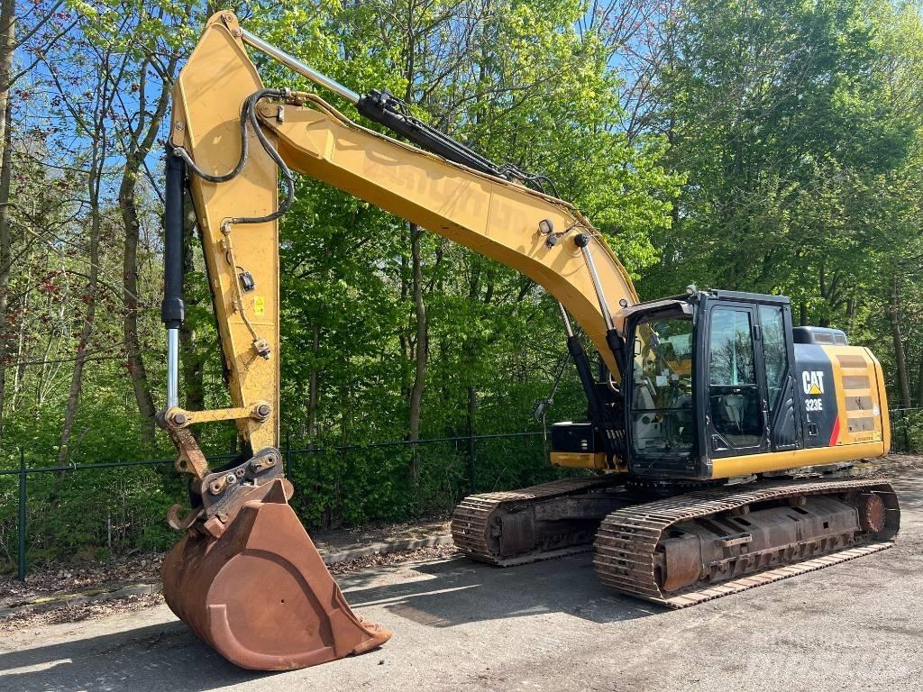 CAT 323 E Vikšriniai ekskavatoriai