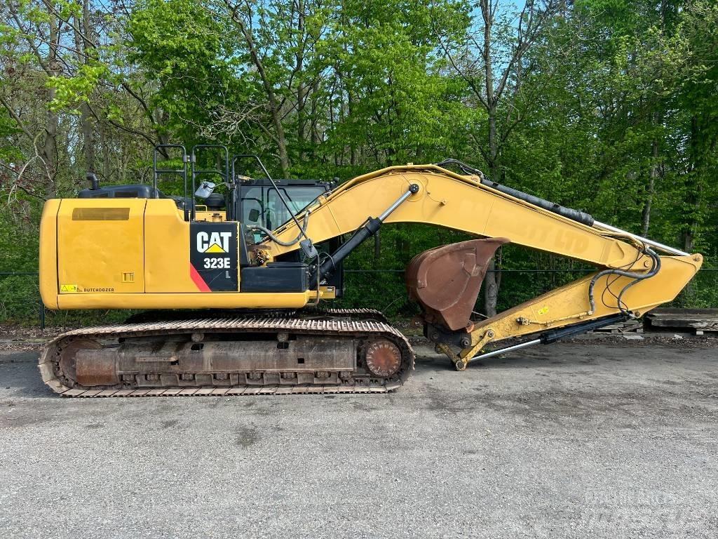CAT 323 E Vikšriniai ekskavatoriai