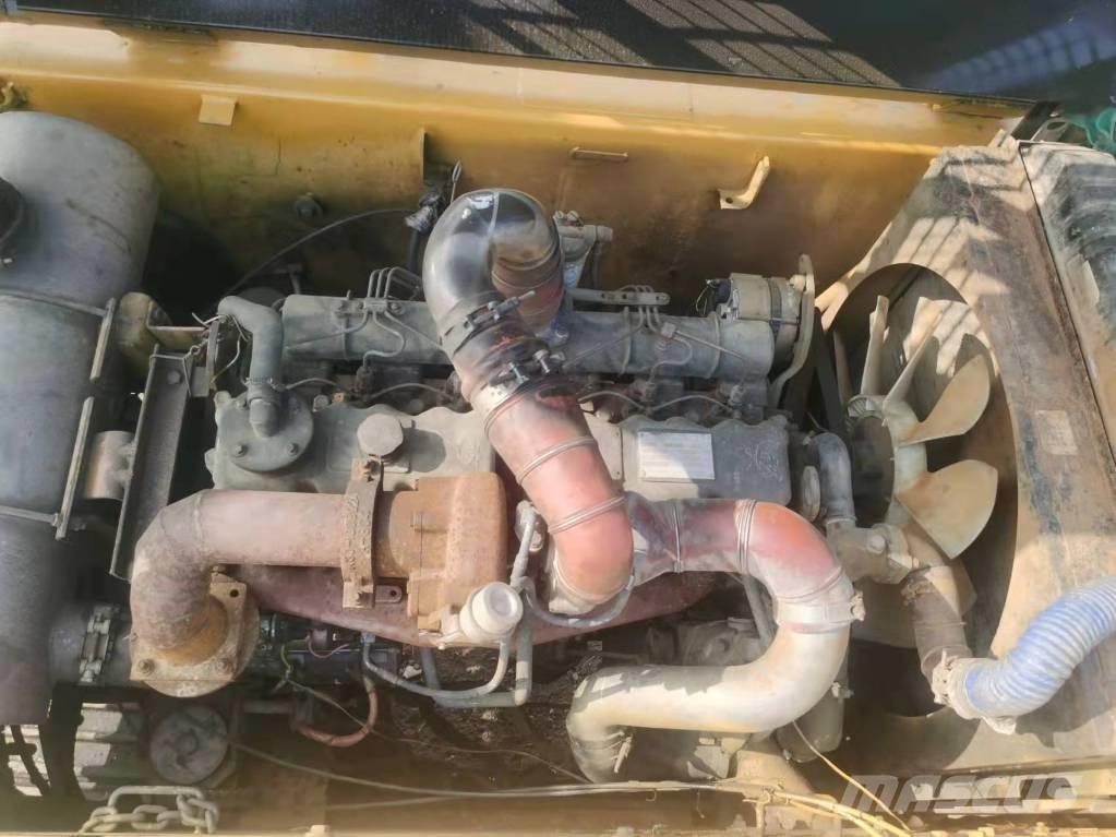 CAT 325BL Vikšriniai ekskavatoriai