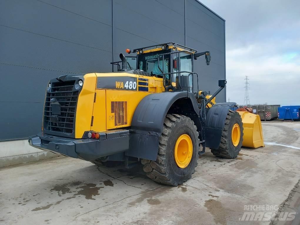 Komatsu WA480-8E0 Naudoti ratiniai krautuvai
