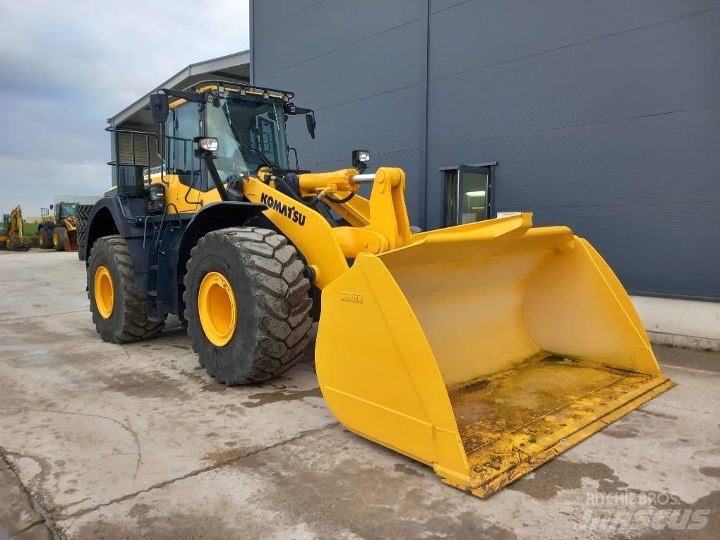 Komatsu WA480-8E0 Naudoti ratiniai krautuvai