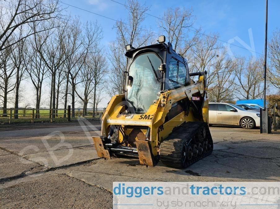 CAT 257 D Krautuvai su šoniniu pasukimu