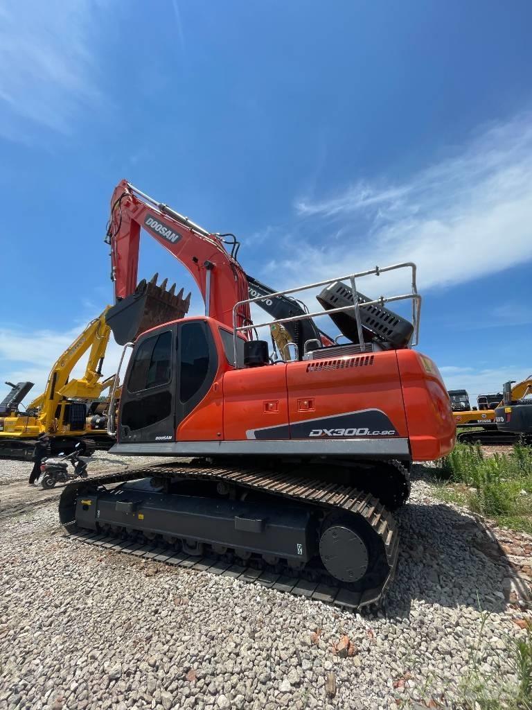 Doosan DX 300 LC Vikšriniai ekskavatoriai