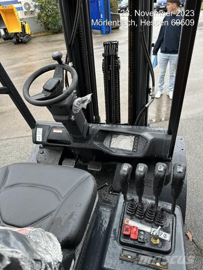 Doosan D30NXS Dyzeliniai krautuvai