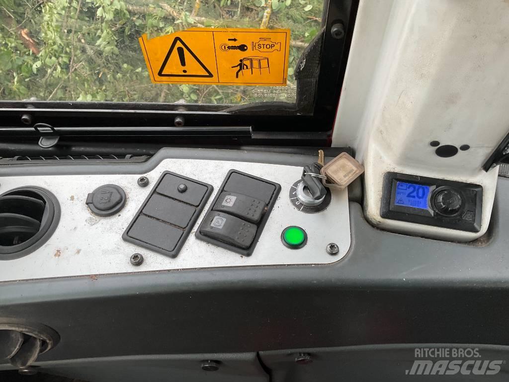 Komatsu 845 Naudoti miškovežiai (Forvarderiai)