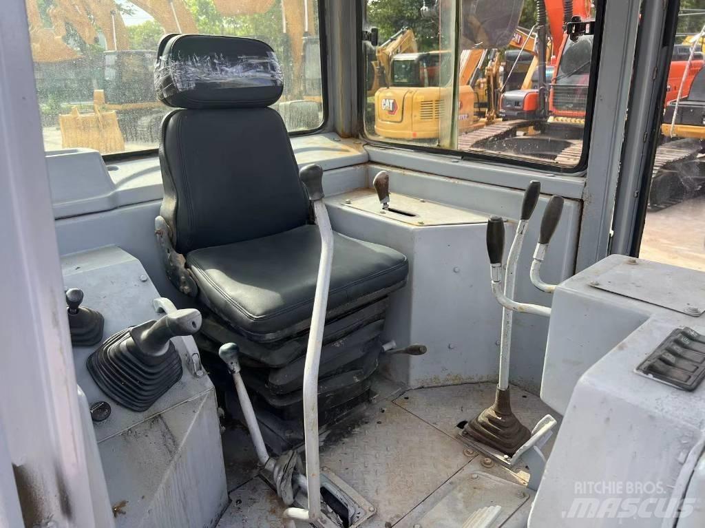 CAT D 6 G LGP II Vikšriniai buldozeriai