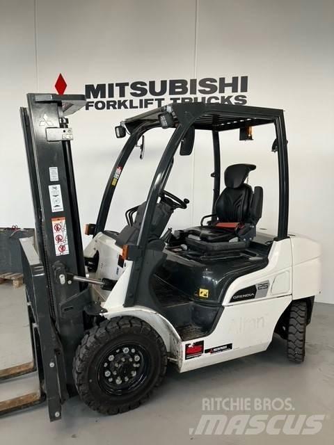 Mitsubishi FD25N3 Dyzeliniai krautuvai