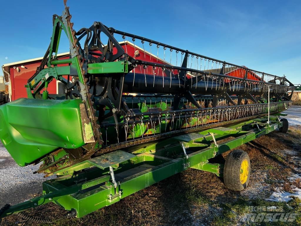 John Deere S 680 i Derliaus nuėmimo kombainai