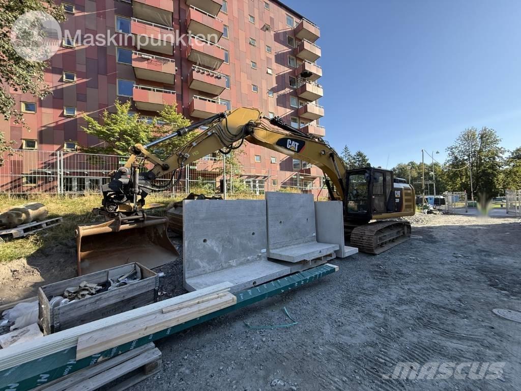 CAT 320 F L Vikšriniai ekskavatoriai