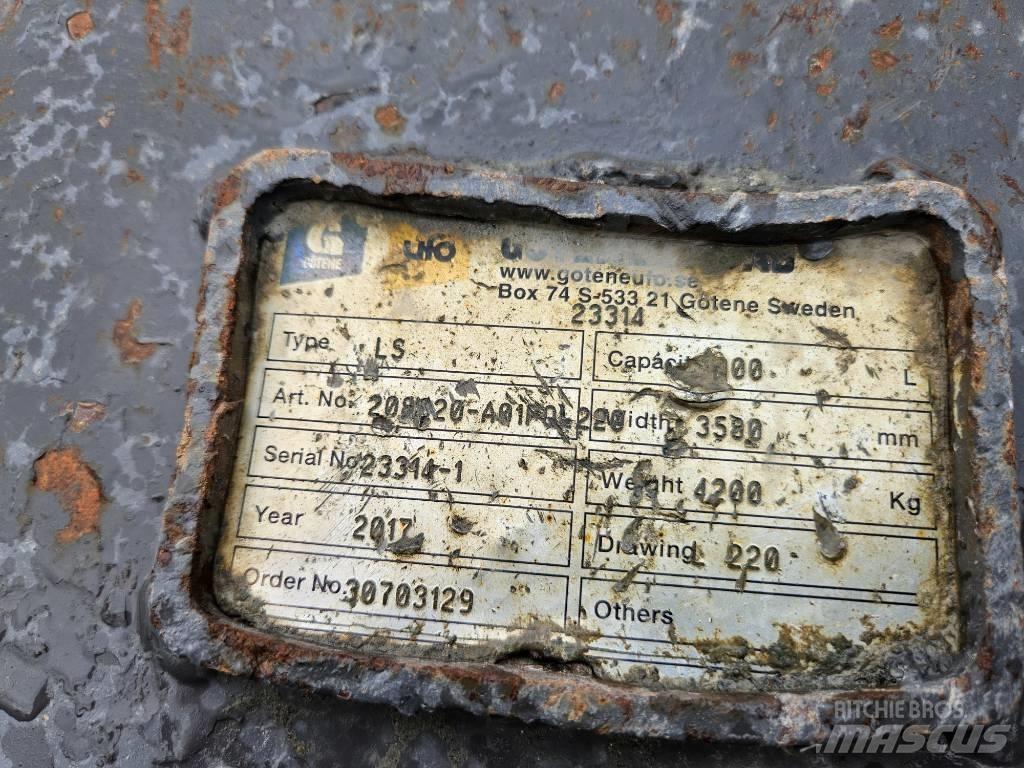 Volvo L 220 H Naudoti ratiniai krautuvai