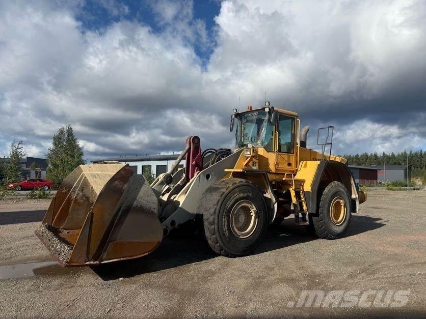 Volvo L150E Naudoti ratiniai krautuvai