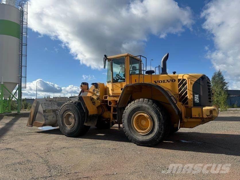 Volvo L150E Naudoti ratiniai krautuvai