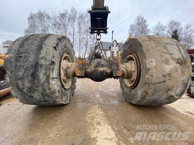 CAT 992 C Ašys