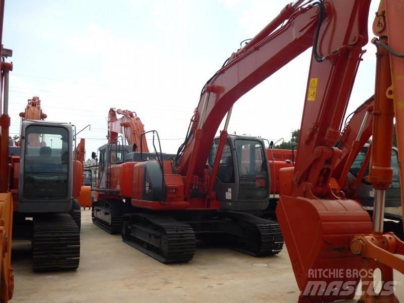 Hitachi ZX 225 US Vikšriniai ekskavatoriai