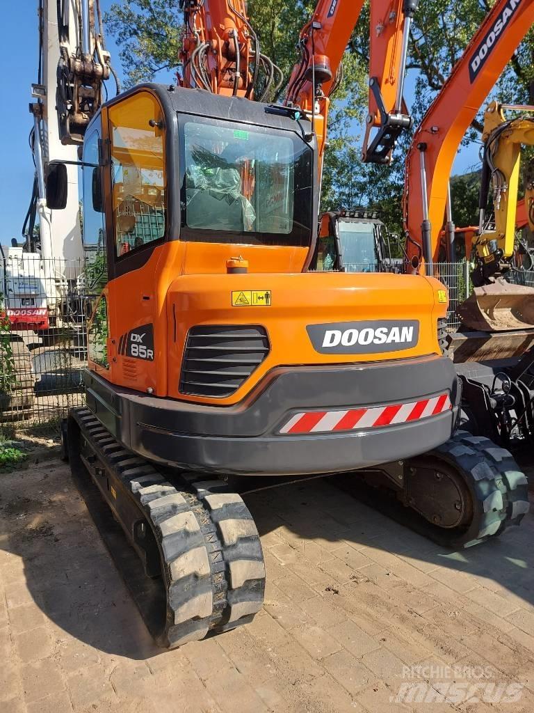 Doosan DX 85 R-3 Vidutinės galios ekskavatoriai 7-12 t
