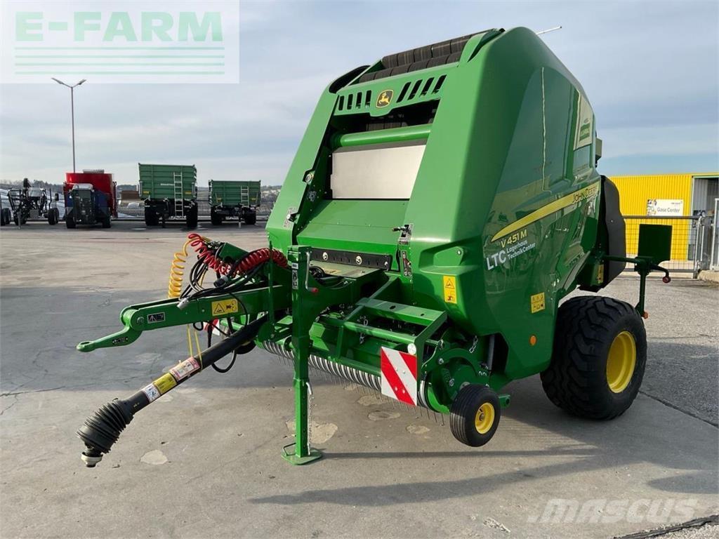 John Deere V451 M Stačiakampių ryšulių presai