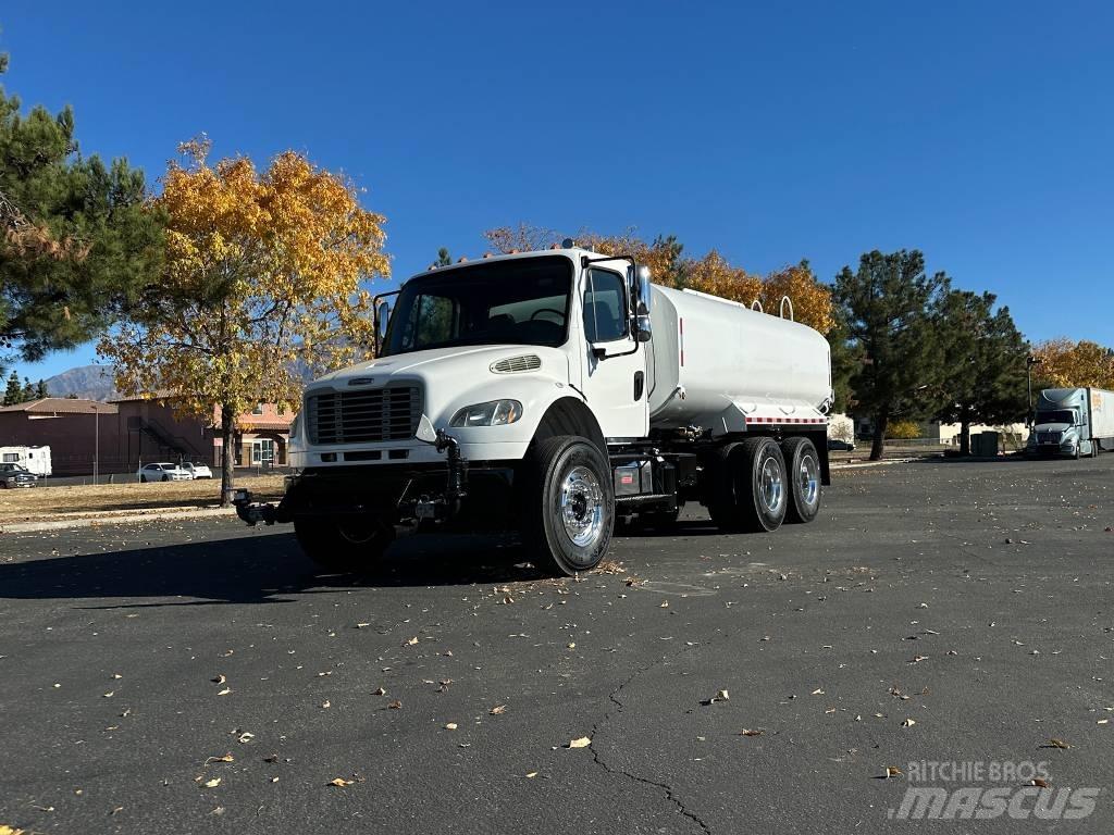 Freightliner M2 Vandens sunkvežimiai