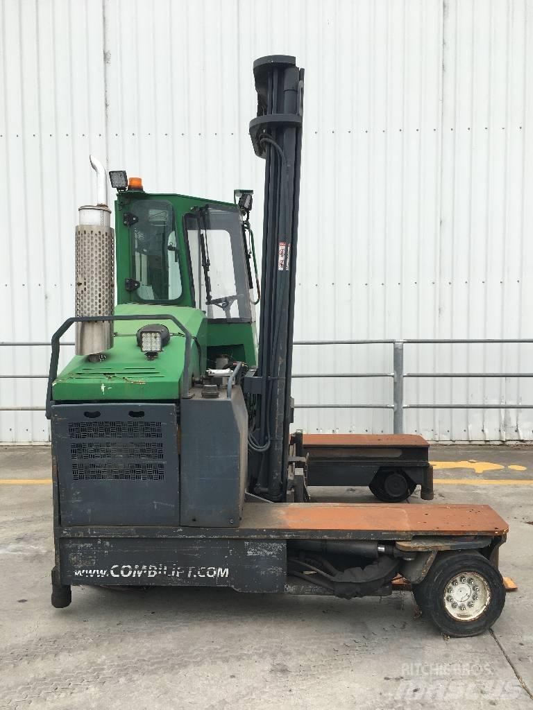 Combilift C 4000 Krautuvai su pakrovimu iš šonų
