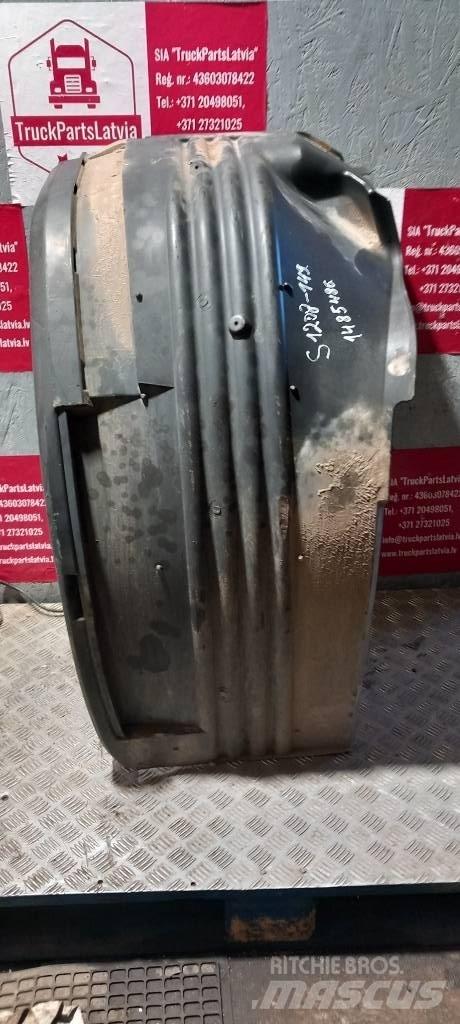 Scania 94 D.  1485486 Kabinos ir salonai