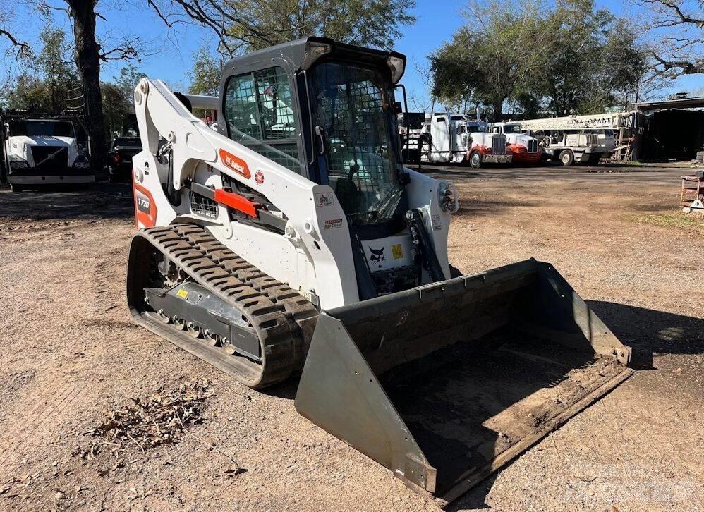 Bobcat T 770 Krautuvai su šoniniu pasukimu