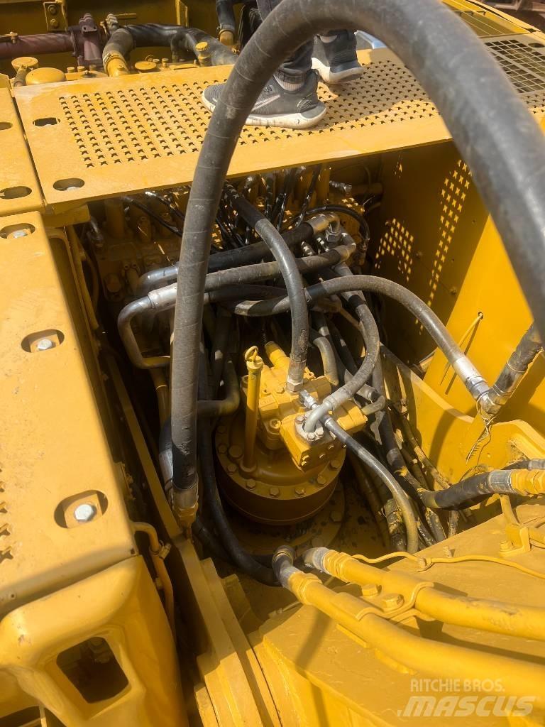 CAT 320 C Vikšriniai ekskavatoriai