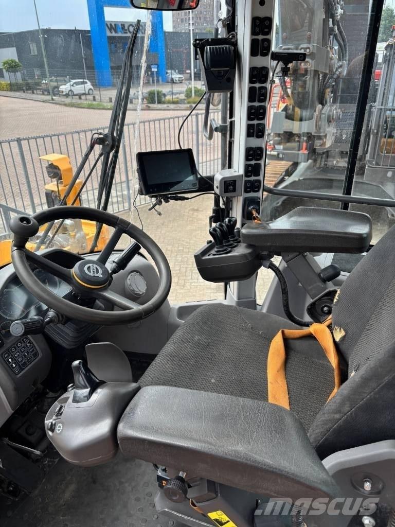 Volvo L 180 H Naudoti ratiniai krautuvai