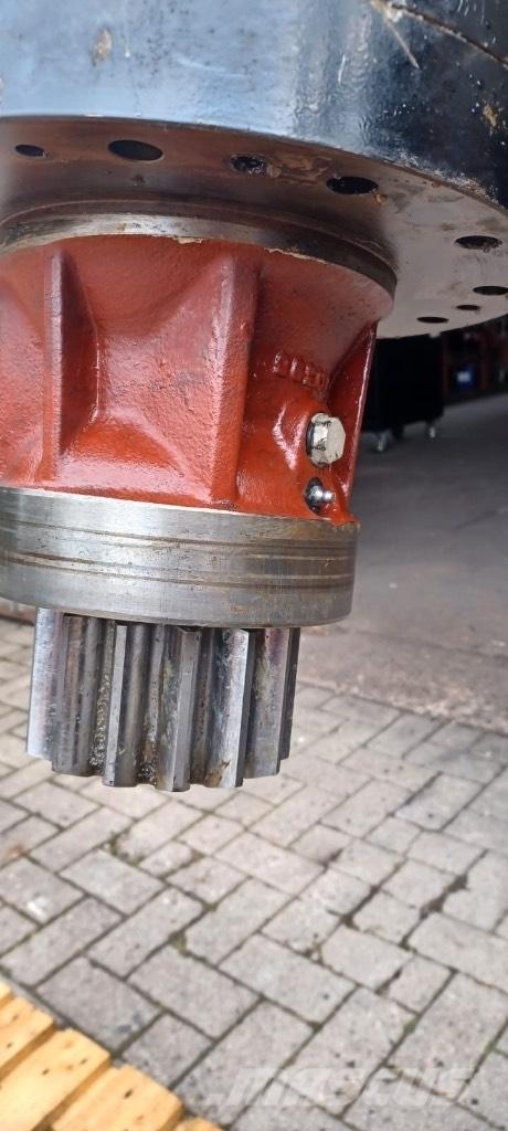 Valmet 911 . 1 Miško technika (Harvesteriai)