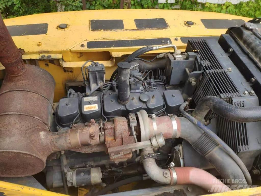 Komatsu PC 270 Vikšriniai ekskavatoriai