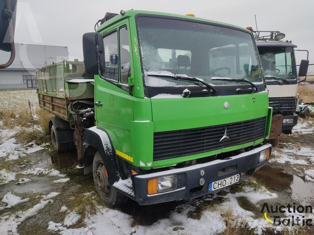 Mercedes-Benz 814 Savivarčių priekabų vilkikai