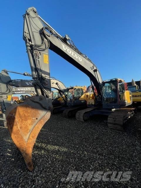 Volvo EC220EL Vikšriniai ekskavatoriai