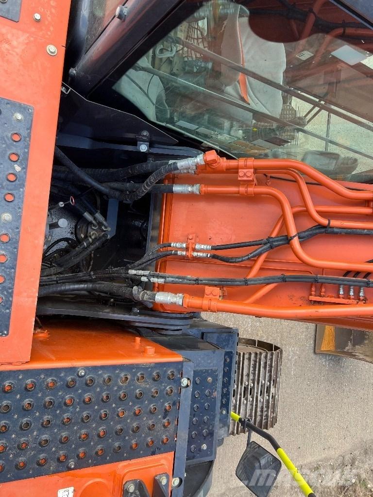 Hitachi zx210-6 Vikšriniai ekskavatoriai
