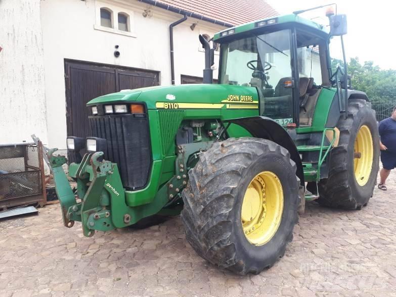 John Deere 8110 Traktoriai