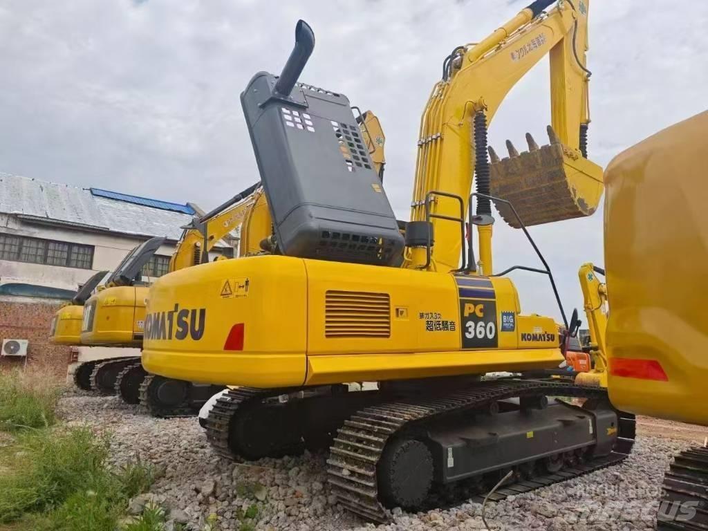Komatsu 360-8 Vikšriniai ekskavatoriai