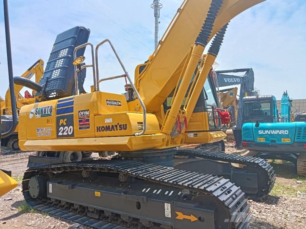 Komatsu PC 220-8 Vikšriniai ekskavatoriai