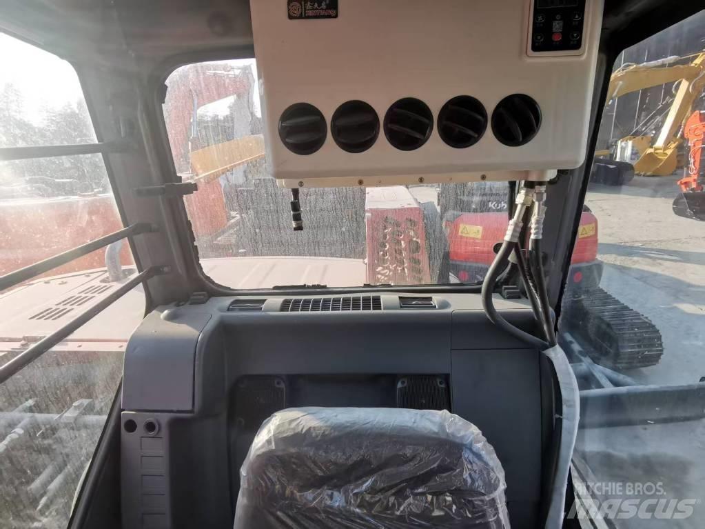Hitachi ZX 70 Vidutinės galios ekskavatoriai 7-12 t