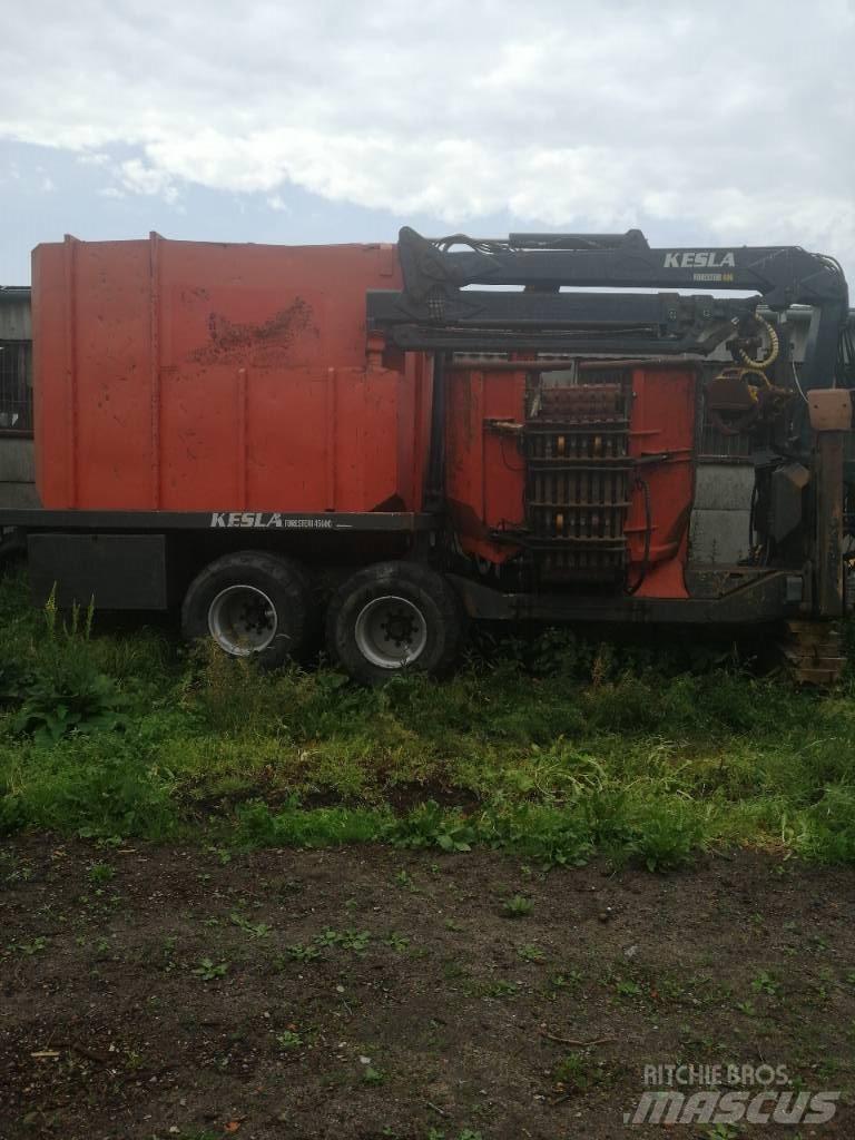 Kesla 4560C Medienos smulkintuvai