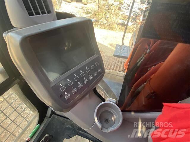 Hitachi ZX240H Vikšriniai ekskavatoriai