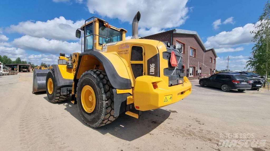 Volvo L 180 G Naudoti ratiniai krautuvai