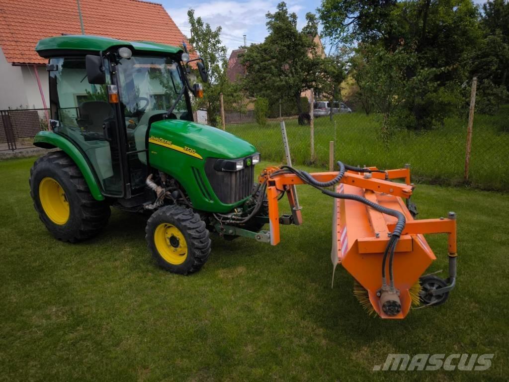 John Deere 3720 Naudoti kompaktiški traktoriai