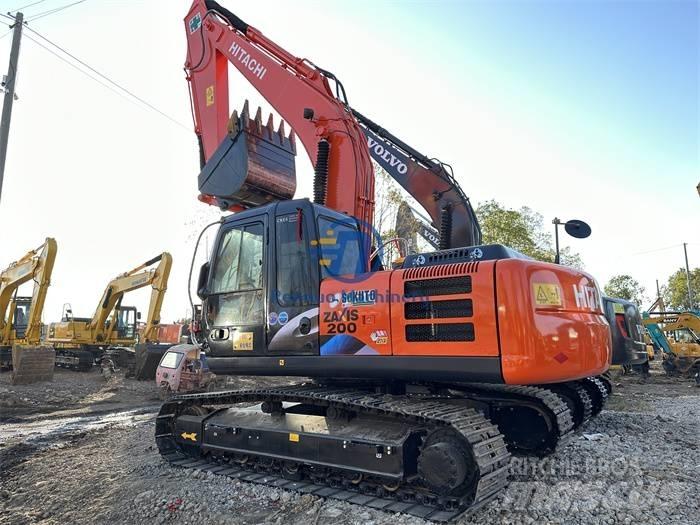 Hitachi ZX 200 Vikšriniai ekskavatoriai