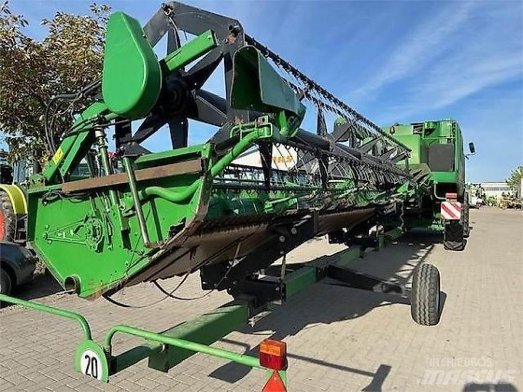 John Deere W550 Derliaus nuėmimo kombainai