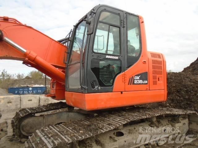 Doosan DX 235 LCR Vikšriniai ekskavatoriai