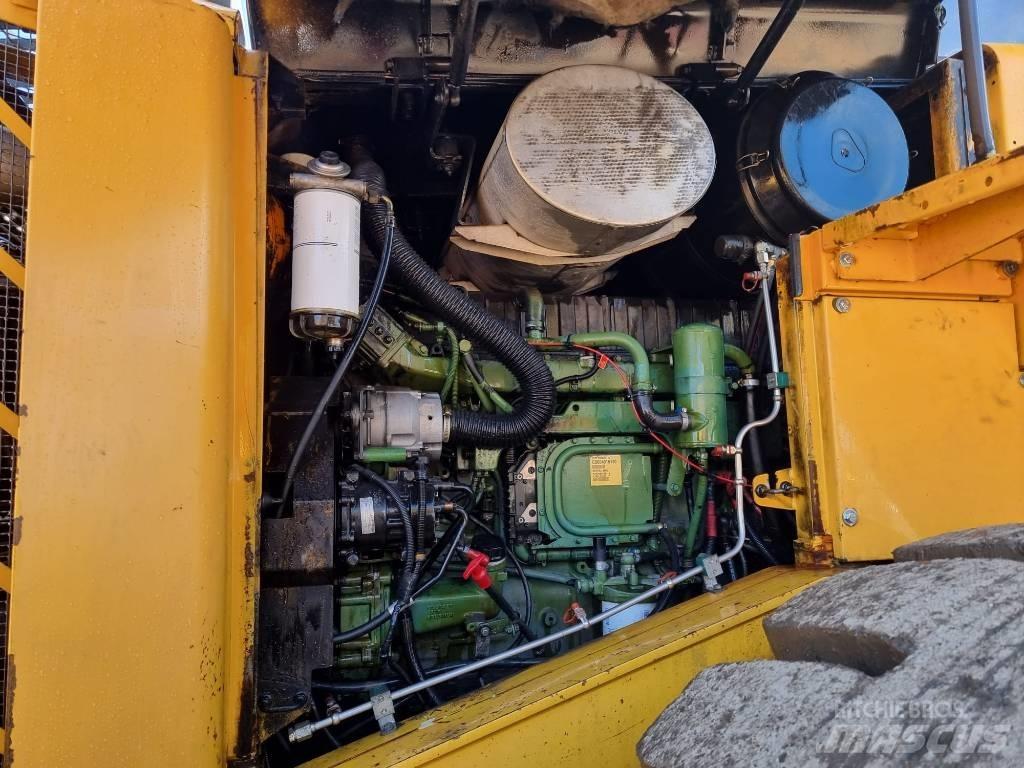 Volvo L 180 E Naudoti ratiniai krautuvai