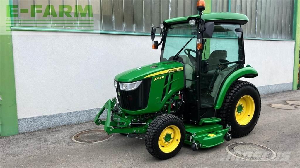 John Deere 3046R Traktoriai