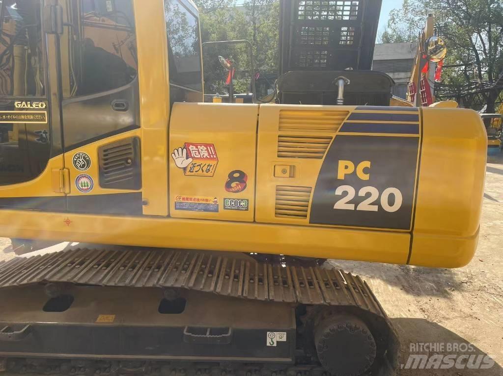 Komatsu pc220-8 Vikšriniai ekskavatoriai