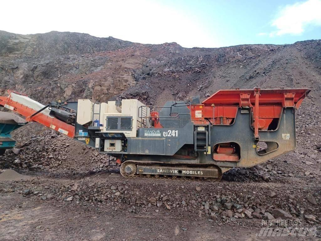 Sandvik QJ241 Mobilūs smulkintuvai