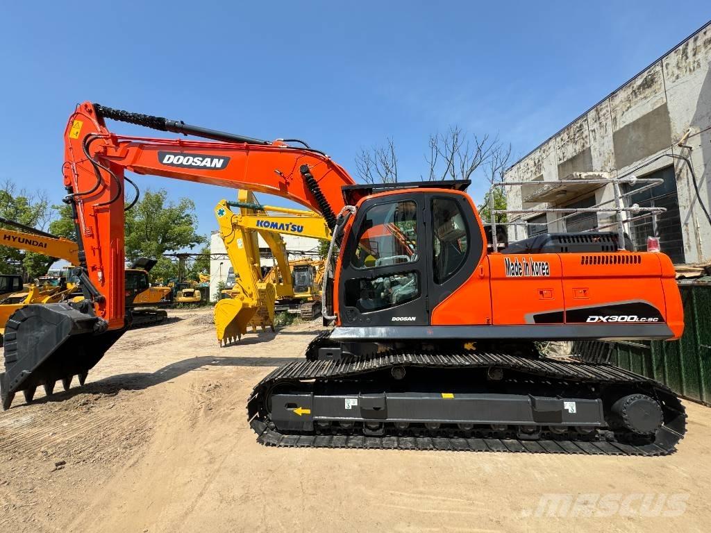Doosan DX 300 LC-9S Vikšriniai ekskavatoriai