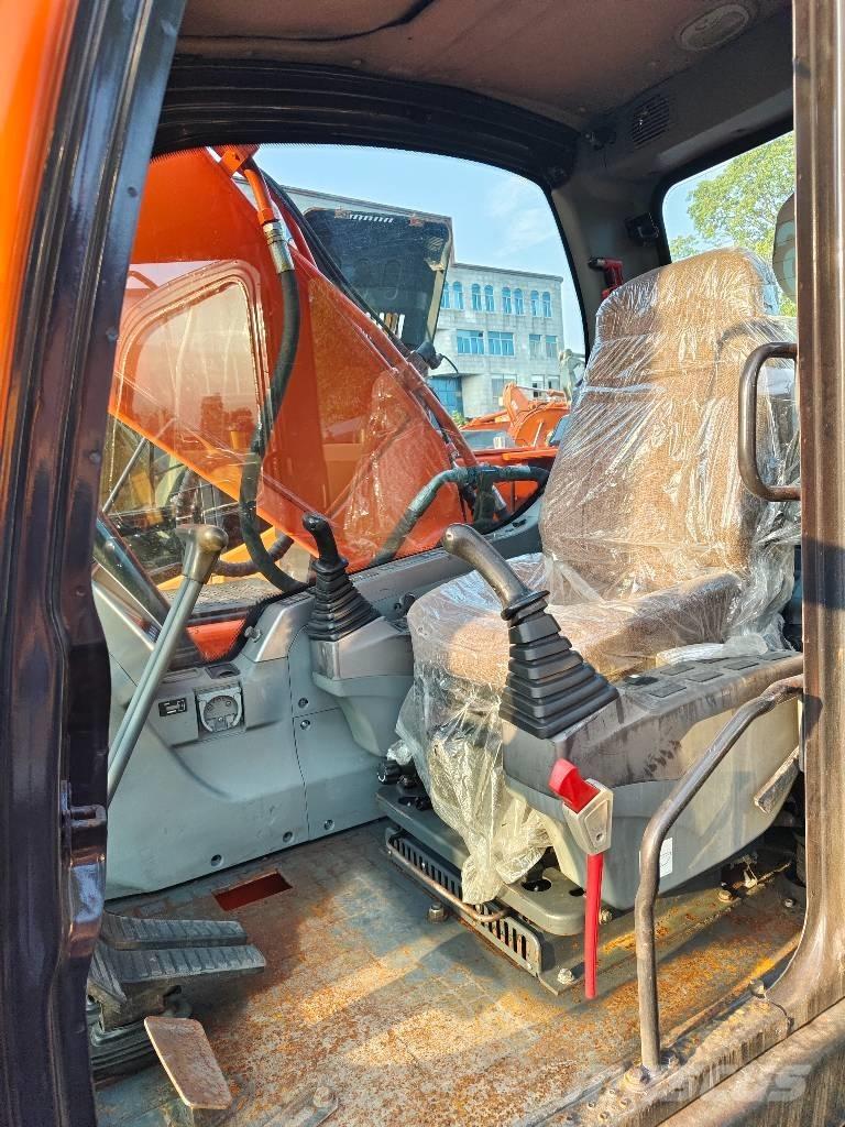 Doosan DX225LC-9C Vikšriniai ekskavatoriai