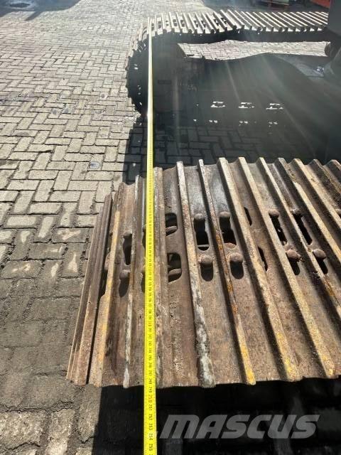 Hitachi ZX 130 Vikšriniai ekskavatoriai