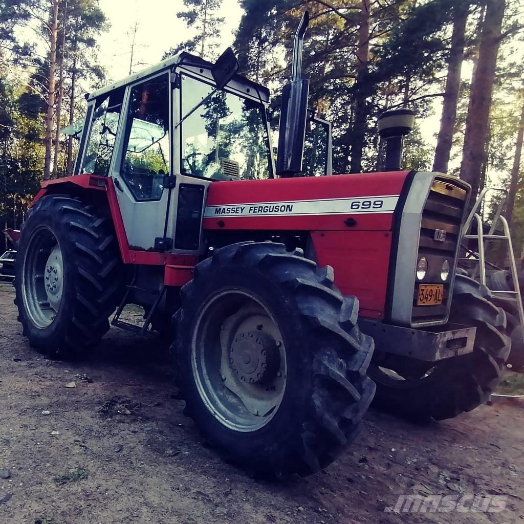 Massey Ferguson 699 Traktoriai